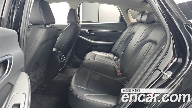 Hyundai Sonata 2023 — photo 18