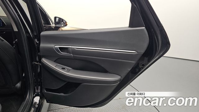 Hyundai Sonata 2023 — photo 15