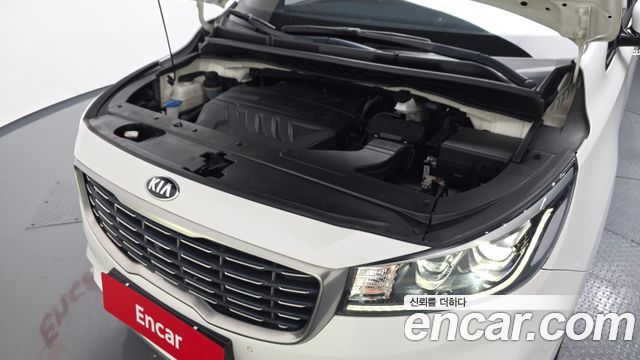 Kia Canival 2019 — photo 6