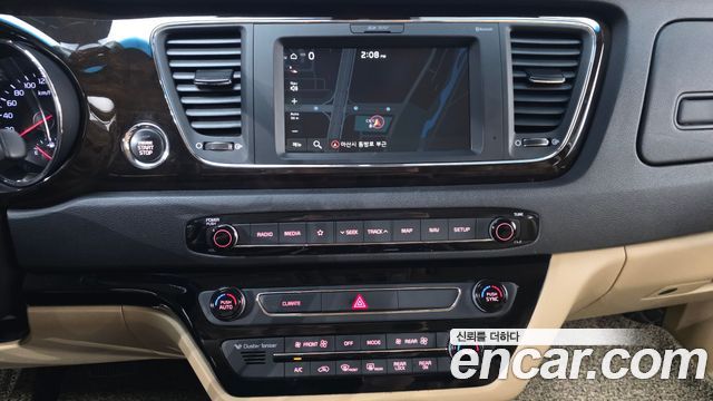 Kia Canival 2019 — photo 20