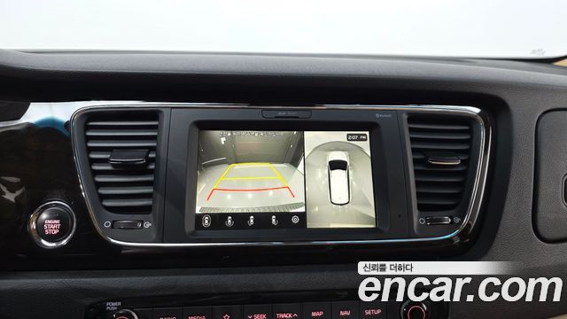 Kia Canival 2019 — photo 22