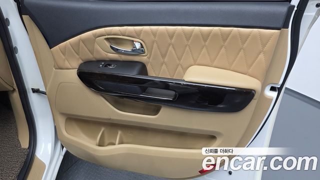 Kia Canival 2019 — photo 15