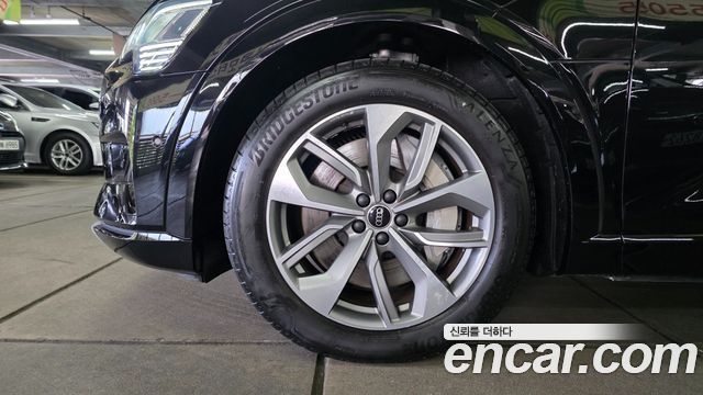 Audi e-tron 2023 — photo 12