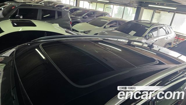 Audi e-tron 2023 — photo 16