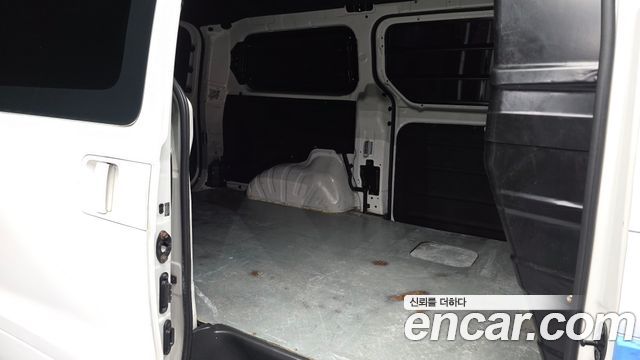 Hyundai Starex 2020 — photo 12