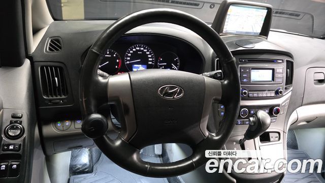 Hyundai Starex 2020 — photo 13