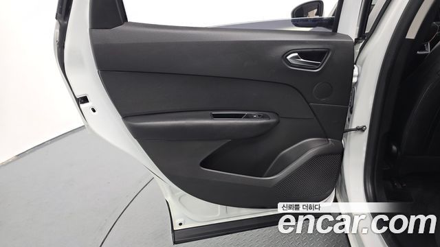 Renault Korea XM3 2023 — photo 15