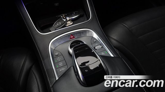 Mercedes-Benz S-Class 2015 — photo 17