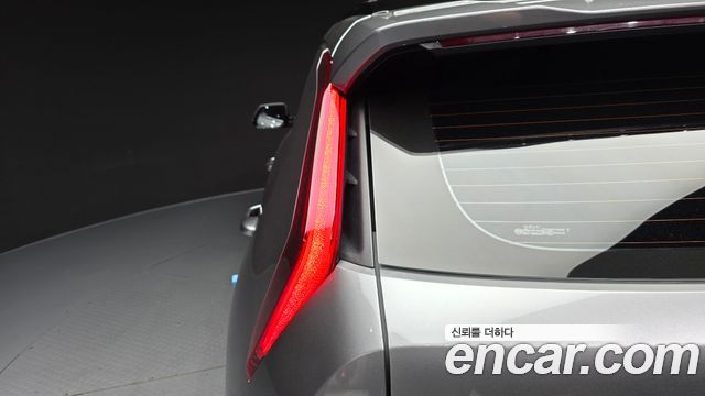 Kia Niro 2024 — photo 9