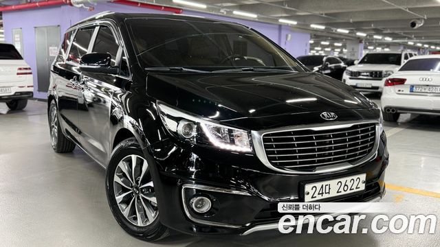 Kia Canival 2015 — photo 1