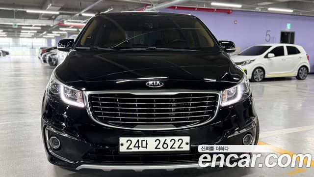 Kia Canival 2015 — photo 2