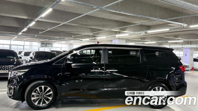 Kia Canival 2015 — photo 4