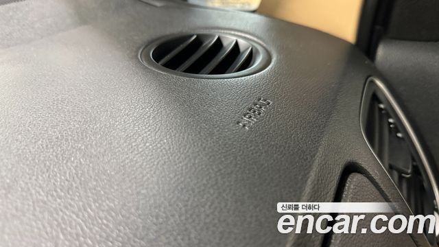 Kia Canival 2015 — photo 20