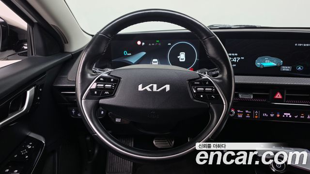 Kia EV6 2022 — photo 19