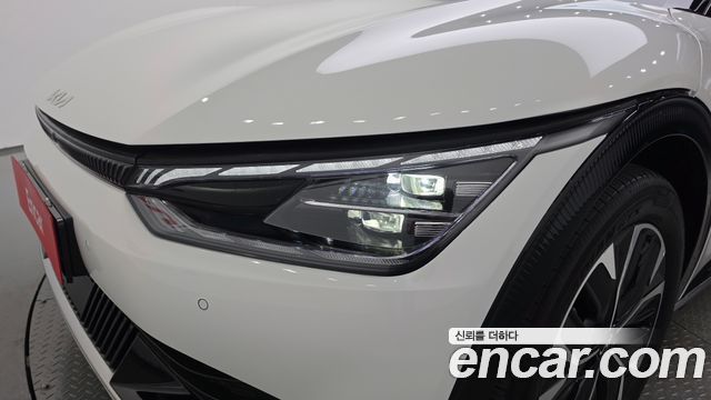 Kia EV6 2022 — photo 8