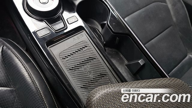 Kia EV6 2022 — photo 30