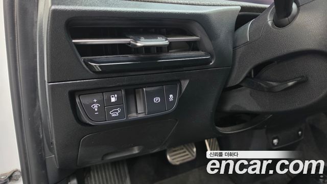 Kia EV6 2022 — photo 31