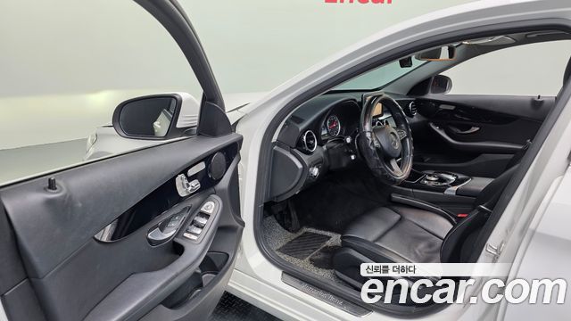 Mercedes-Benz C-Class 2016 — photo 13