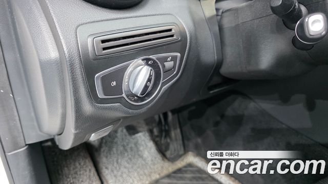 Mercedes-Benz C-Class 2016 — photo 23