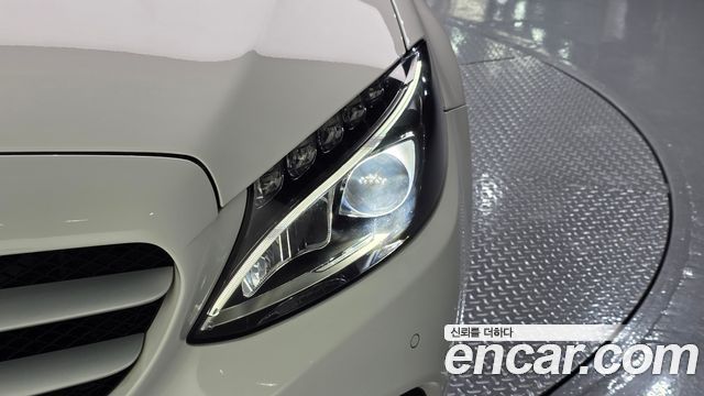 Mercedes-Benz C-Class 2016 — photo 8