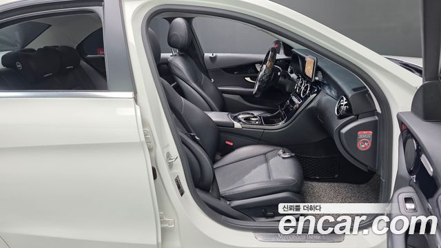 Mercedes-Benz C-Class 2016 — photo 16