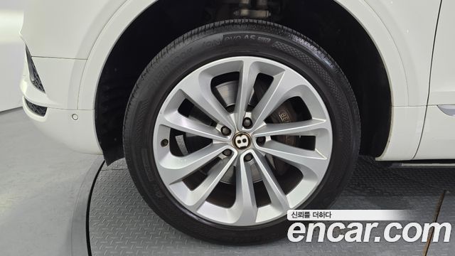 Bentley Bentayga 2020 — photo 5