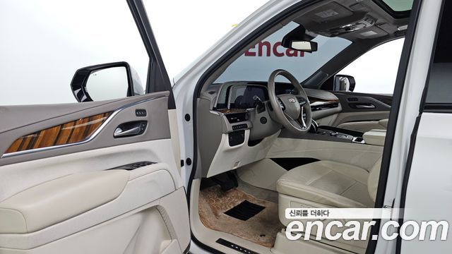 Cadillac Escalade 2021 — photo 13