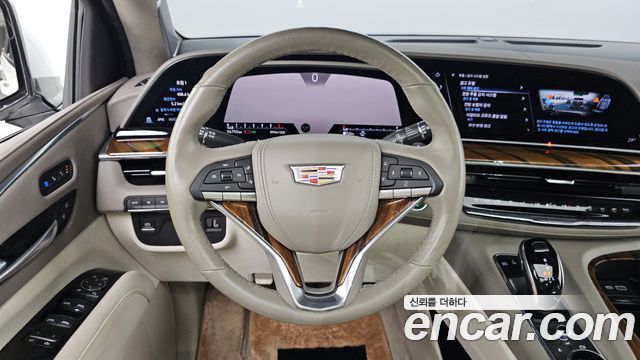 Cadillac Escalade 2021 — photo 19
