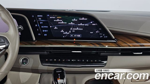 Cadillac Escalade 2021 — photo 20