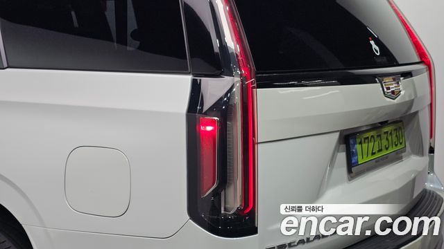 Cadillac Escalade 2021 — photo 9