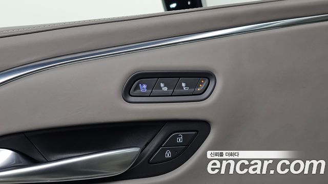 Cadillac Escalade 2021 — photo 29