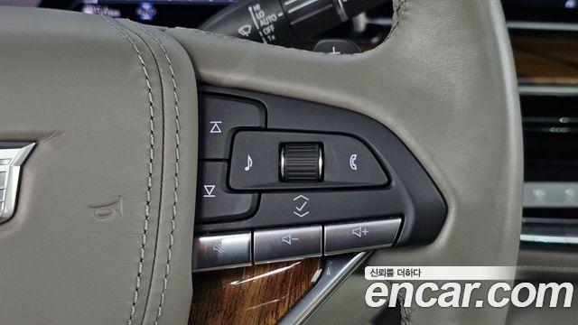 Cadillac Escalade 2021 — photo 33