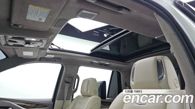 Cadillac Escalade 2021 — photo 41