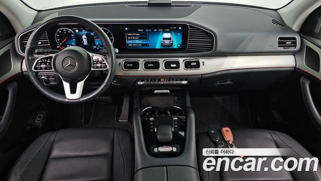 Mercedes-Benz GLE-Class 2020 — photo 10