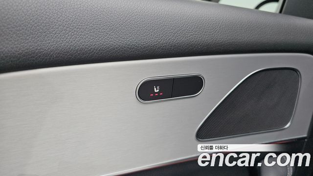Mercedes-Benz GLE-Class 2020 — photo 31