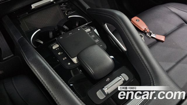 Mercedes-Benz GLE-Class 2020 — photo 34