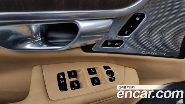 Volvo V90 2023 — photo 28