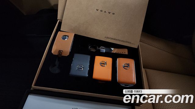 Volvo V90 2023 — photo 35
