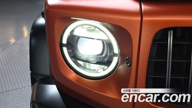 Mercedes-Benz G-Class 2022 — photo 8