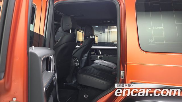 Mercedes-Benz G-Class 2022 — photo 16