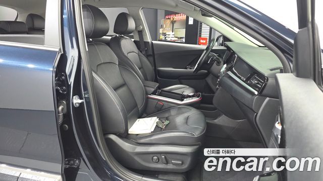 Kia Niro 2022 — photo 17