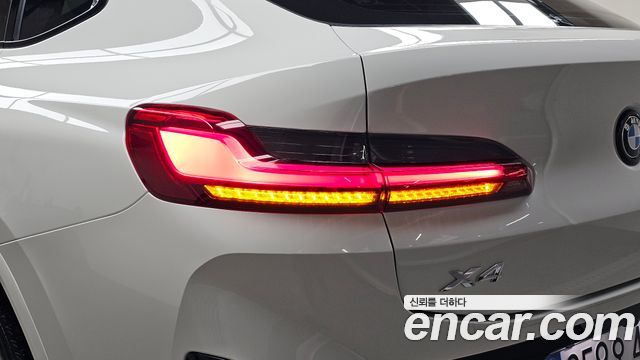 BMW X4 2025 — photo 9