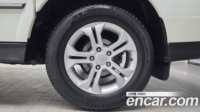 KG Mobility KORANDO 2014 — photo 7