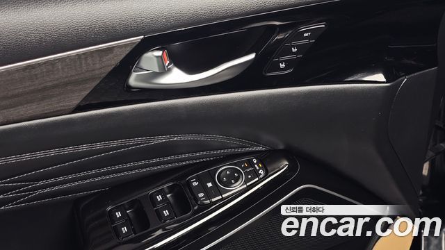 Kia K7 2020 — photo 31
