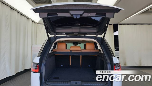 Land Rover Range Rover Sport 2021 — photo 23