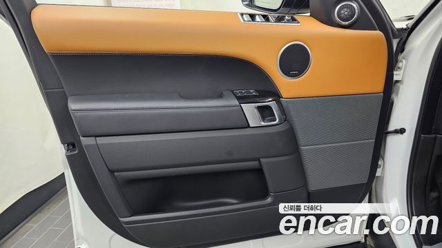 Land Rover Range Rover Sport 2021 — photo 14