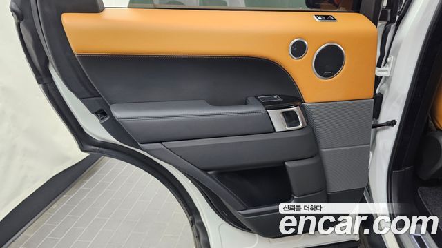 Land Rover Range Rover Sport 2021 — photo 15