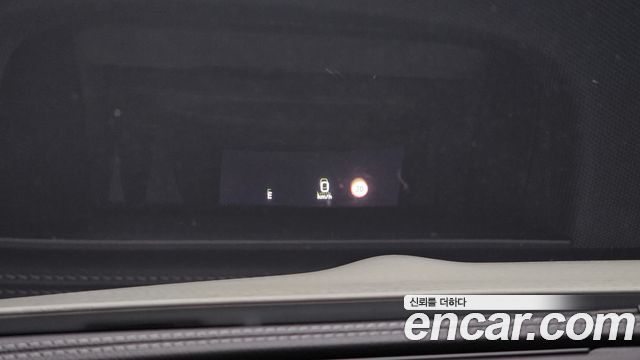 Mercedes-Benz E-Class 2018 — photo 15