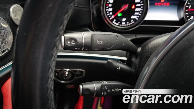 Mercedes-Benz E-Class 2018 — photo 19
