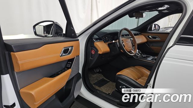 Land Rover Range Rover Velar 2018 — photo 10